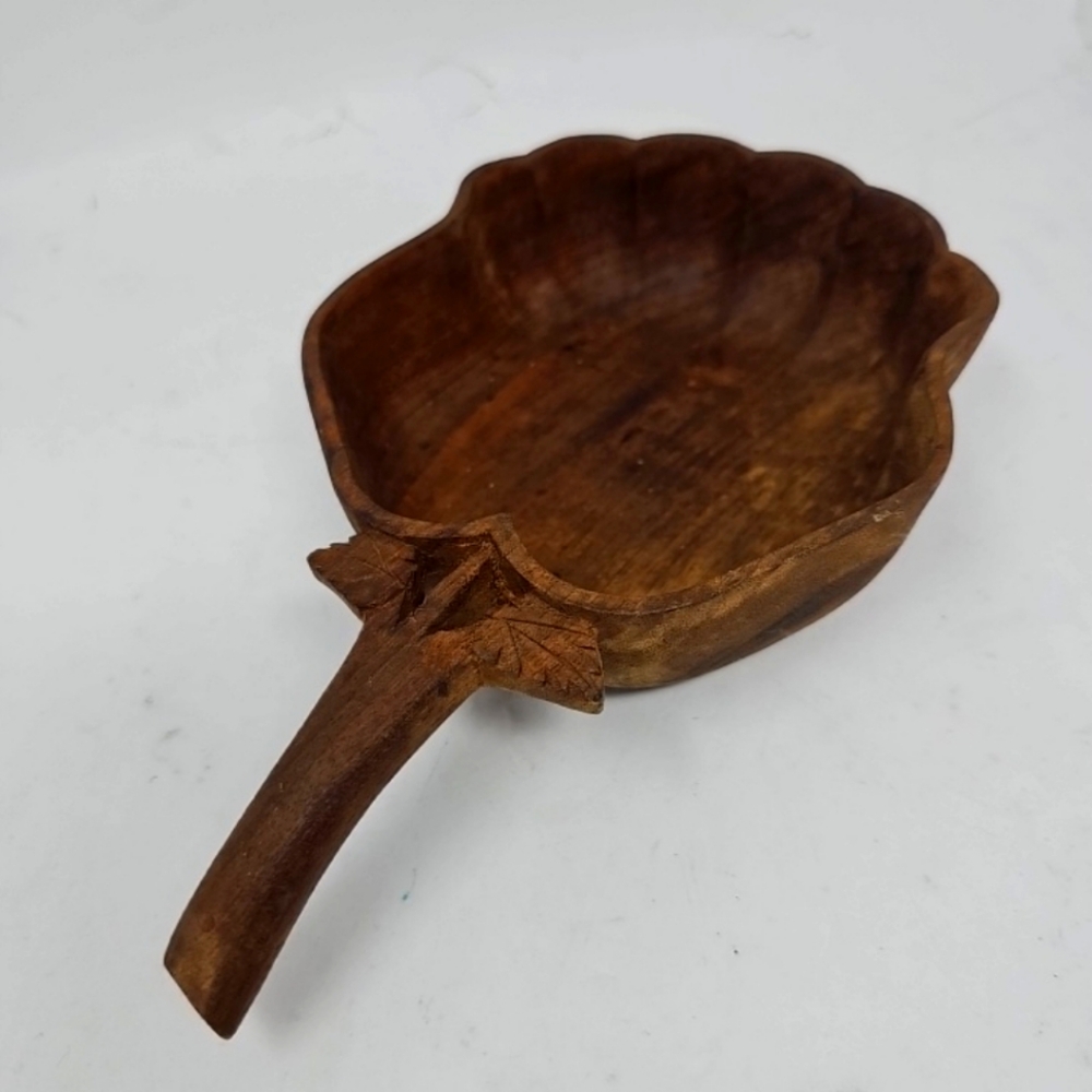 Hand Carved monkey bowl with leaf handle